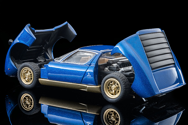 トミカリミテッドヴィンテージ 1/64 (ダイキャスト製) ランボルギーニ
