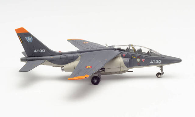 herpa wings 1/72 ベルギー軍航空部隊 アルファジェットE AT30 カゾー空軍基地