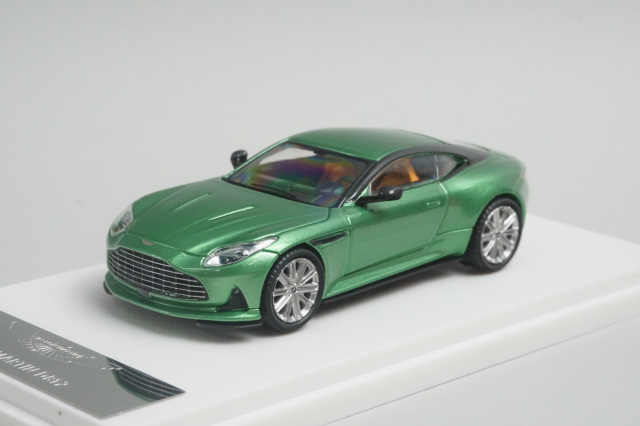 XiaoGuang MODEL 1/64 (ダイキャスト製) アストンマーティン DB12