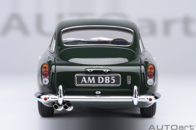 AUTOart(オートアート) コンポジットダイキャストモデル 1/18 (ダイ