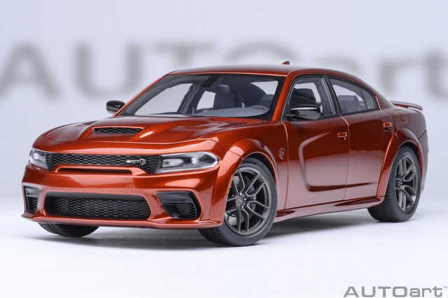 AUTOart (オートアート) コンポジットダイキャストモデル 1/18 (ダイ