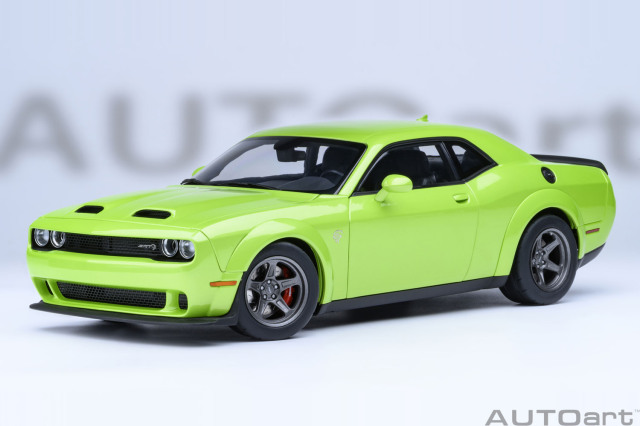 AUTOart (オートアート) コンポジットダイキャストモデル 1/18 (ダイキャスト製) ダッジ チャレンジャー SRT スーパー ストック 2023 （メタリック・ライムグリーン ＜SUBLIME＞）