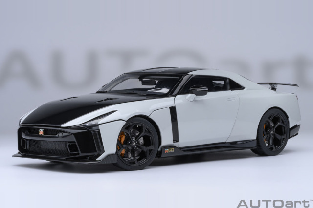 [予約]AUTOart(オートアート) コンポジットダイキャストモデル 1/18 (ダイキャスト製) NISSAN GT-R50 by ITALDESIGN（メタリック・ホワイト／ブラック）