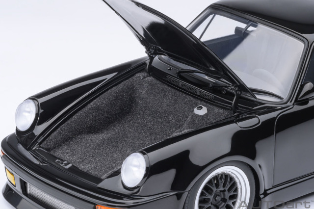 AUTOart(オートアート) コンポジットダイキャストモデル 1/18 (ダイ