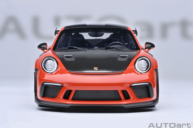 AUTOart (オートアート) コンポジットダイキャストモデル 1/18 (ダイ