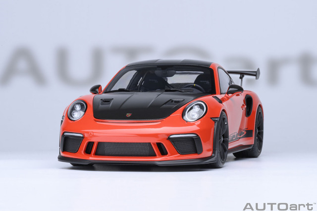 AUTOart (オートアート) コンポジットダイキャストモデル 1/18 (ダイ