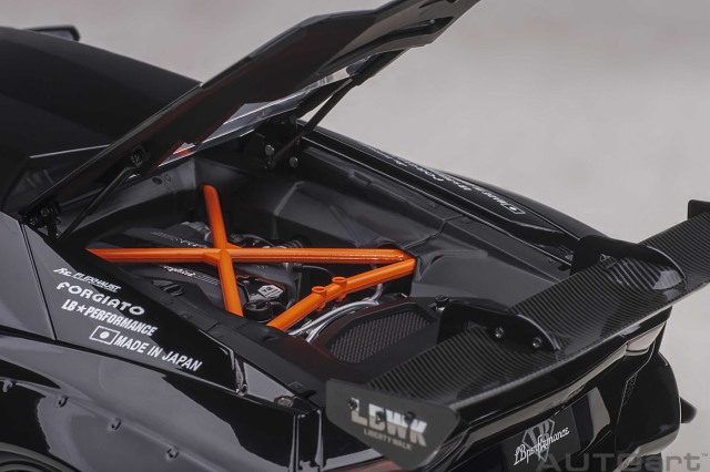 AUTOart 1/18 リバティウォーク LBWK ランボルギーニ AUTOart 1/18 リバティーウォーク LB-WORKS ランボルギーニ