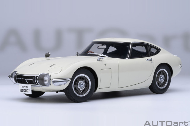 AUTOart(オートアート) コンポジットダイキャストモデル 1/18 (ダイキャスト製) トヨタ 2000GT 1967 （ホワイト）