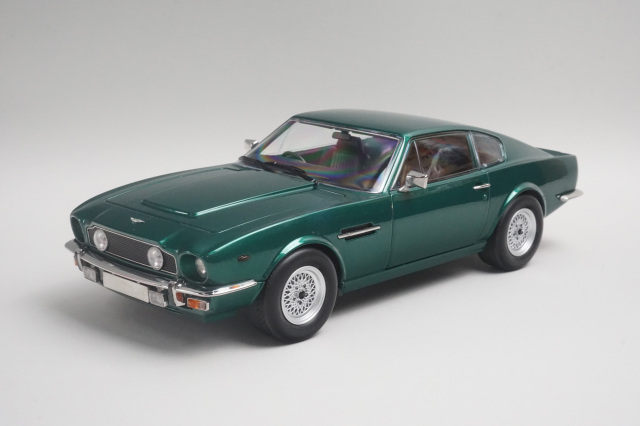 [予約]XiaoGuang MODEL 1/18 (ダイキャスト製) アストンマーティン Vantage British green