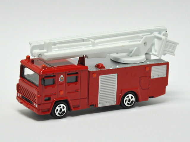 TINY（タイニー） No.05 はしご消防車 ※はしご伸縮可能 ガリバー