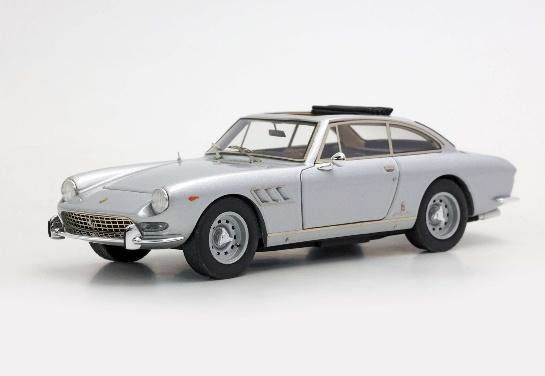 [予約]BBR MODELS 1/43 (レジン製) Ferrari 330 GT 2+2 Single light and open roof Silver and Black interior S/N 8267