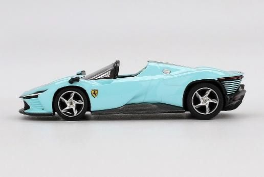 BBR 1/64 (ダイキャスト製) フェラーリ デイトナ SP3 ライトブルー
