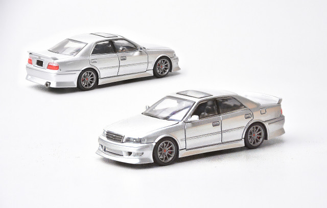 MODEL 1(モデルワン) 1/64 (ダイキャスト製) トヨタ チェイサー JZX100