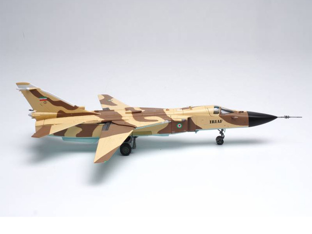 Calibre Wings(カリバ―ウイングス) 1/72 (ダイキャスト製) Su-24MK