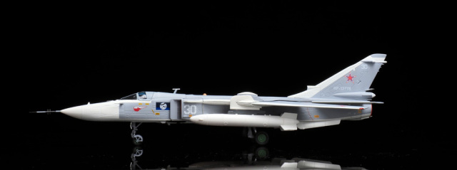 Calibre Wings(カリバ―ウイングス)1/72 (ダイキャスト製) SU