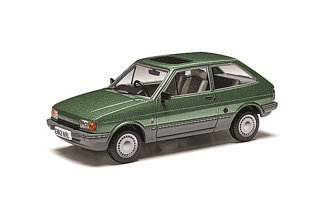 [予約]CORGI(コーギー) 1/43 (ダイキャスト製) フォード フィエスタ Mk2 1.4 ギア ウィローグリーン