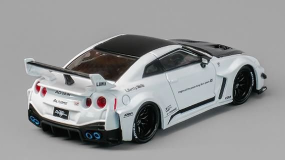 CM・MODEL(CMモデル) 1/64 Nissan LB-WORKS 35GT-RR ホワイト