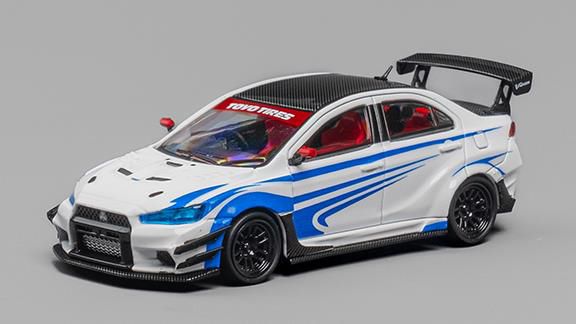 CM・MODEL(CMモデル)  1/64 Mitsubishi ランサー エボリューション X Varis ホワイト