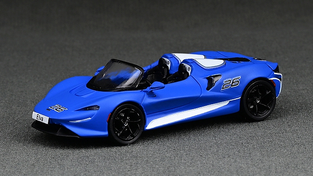 CM・MODEL(CMモデル)  1/64 マクラーレン Elva マットブルー