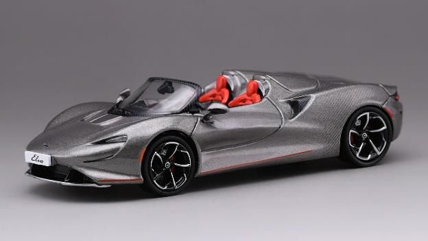 CM・MODEL(CMモデル)  1/64 McLaren Elva メタリックグレー