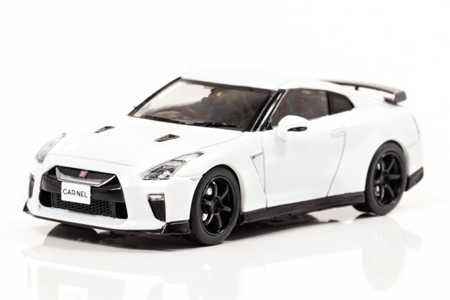 CAR-NEL (カーネル) 1/43 日産 GT-R Track edition engineered by nismo (R35) 2017 (Brilliant White Pearl) ※限定500台