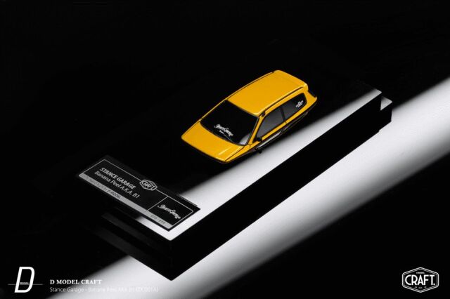 D MODEL 1/64 (ダイキャスト製) Stance Garage Banana Peel AKA B1 イエロー