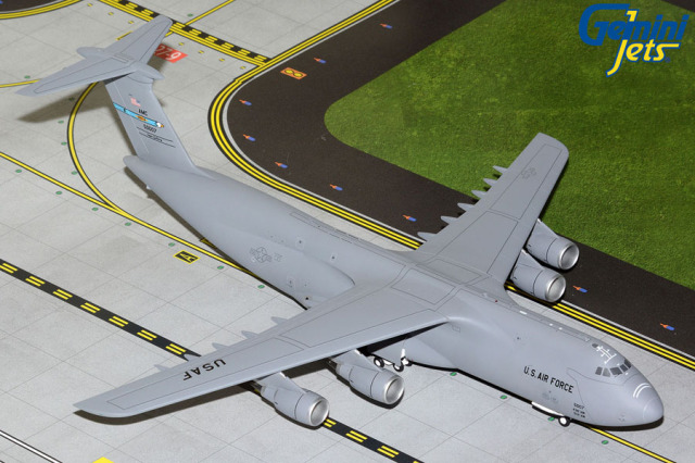 Gemini Jets 1/200 (ダイキャスト製) C-5M アメリカ空軍 ドーバー空軍基地 85-0007