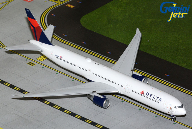 [予約]Gemini Jets 1/200 (ダイキャスト製) 767-400ER デルタ航空"Vince Dooley," N842MH