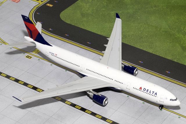 Gemini Jets 1/200 (ダイキャスト製) A330-300 デルタ航空 N822NW