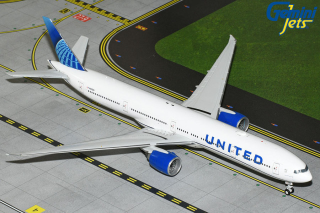 Gemini Jets 1/200 (ダイキャスト製) 777-300ER ユナイテッド航空 N2352U