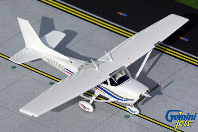 Gemini General Aviation 1/72 (ダイキャスト製) セスナ 172 スカイホーク N9706B