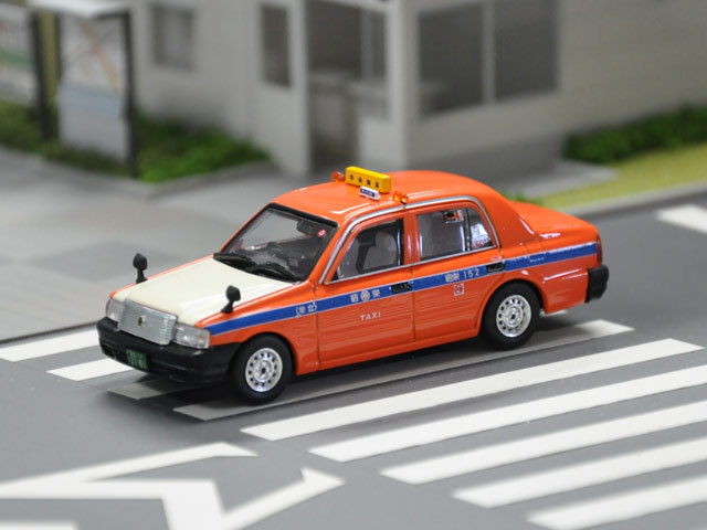 GULLIVER64 (ガリバー64) 1/64 (ダイキャスト製) 中央無線タクシー クラウンコンフォート