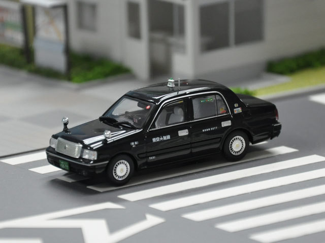 GULLIVER64 (ガリバー64) 1/64 (ダイキャスト製) 東京無線 クラウンセダン (黒)