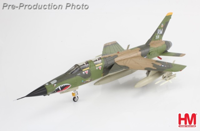 HOBBY MASTER 1/72 (ダイキャスト製) F-105F サンダーチーフ “第355戦術戦闘飛行隊 レッドリバーショウボート”