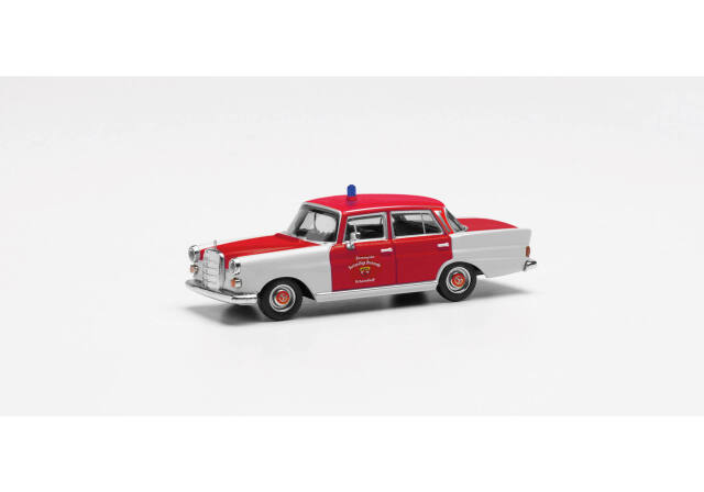 herpa Cars&Trucks 1/87 メルセデスベンツ 200 フィンテール ショルンドルフ消防団