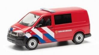 herpa Cars&Trucks 1/87 フォルクスワーゲン T6.1 ハーフバス 消防隊
