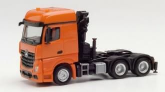 herpa Cars&Trucks 1/87 メルセデスベンツ アロクス トラクター クレーン, リアサポート付 オレンジ