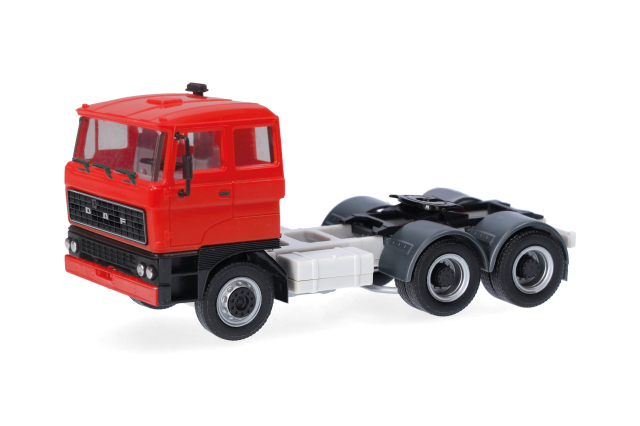 [予約]herpa Cars&Trucks 1/87 (プラスチック製) DAF 2800 リジッドトラクター 3軸 レッド