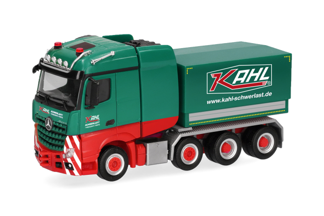 [予約]herpa Cars&Trucks 1/87 (プラスチック製) メルセデスベンツ アロクス  大型トラクター 4軸 "Kahl"