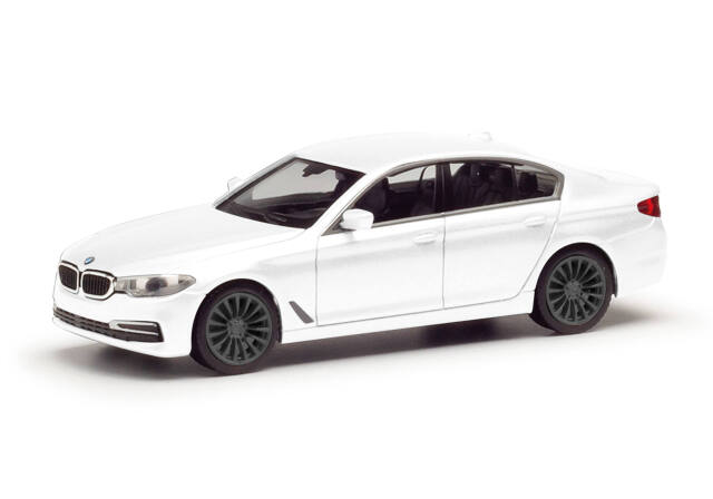 herpa Cars&Trucks 1/87 (プラスチック製) BMW 5シリーズ リムジン(G30) アルピンホワイト