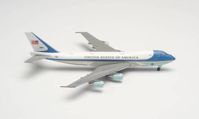 herpa wings 1/500 (ダイキャスト製) VC-25A エアフォースワン 82-8000 アンドルーズ空軍基地