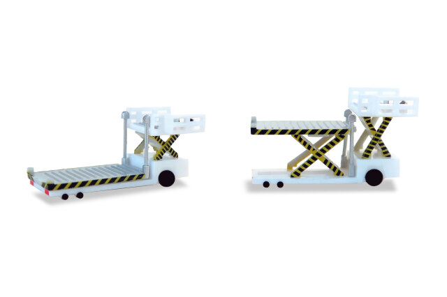 [予約]herpa wings 1/500 (プラスチック製) 空港アクセサリー 貨物コンテナローダ ホワイト 2台セット