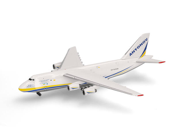 herpa wings 1/500 (ダイキャスト製) AN-124 アントノフ・エアラインズ “Be brave like Okhtyrka” UR-82008
