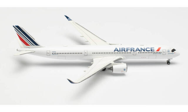 herpa wings 1/500 (ダイキャスト製) A350-900 エールフランス F-HTYC “Saint Denis de La Reunion”