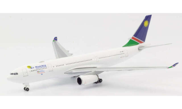 herpa wings 1/500 (ダイキャスト製) A330-200 ナミビア航空 V5-ANO