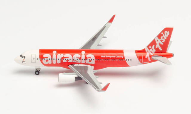 herpa wings 1/500 (ダイキャスト製) A320 エアアジア ジャパン JA01DJ