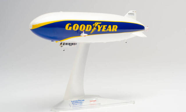herpa wings 1/500 (プラスチック製) ツェッペリンNT 2020塗装 "GOOD YEAR" D-LZFN