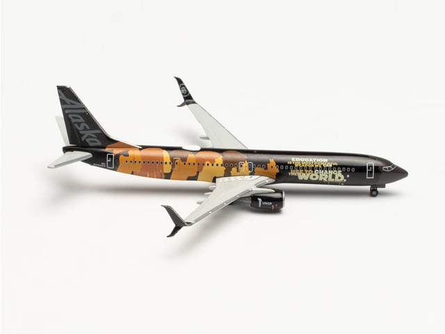 herpa wings 1/500 (ダイキャスト製) 737-900 アラスカ航空 “Our Commitment” N492AS