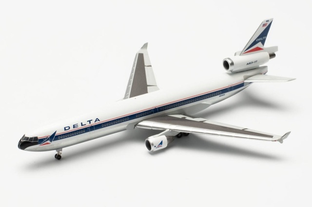 herpa wings 1/500 (ダイキャスト製) MD-11 デルタ航空 N806DE