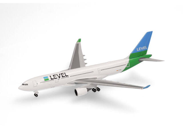 herpa wings 1/500 (ダイキャスト製) A330-200 レベル航空 EC-MOU